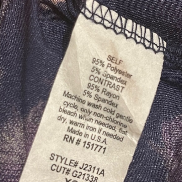 Kaileigh Flower Romper - Picture 5 of 6